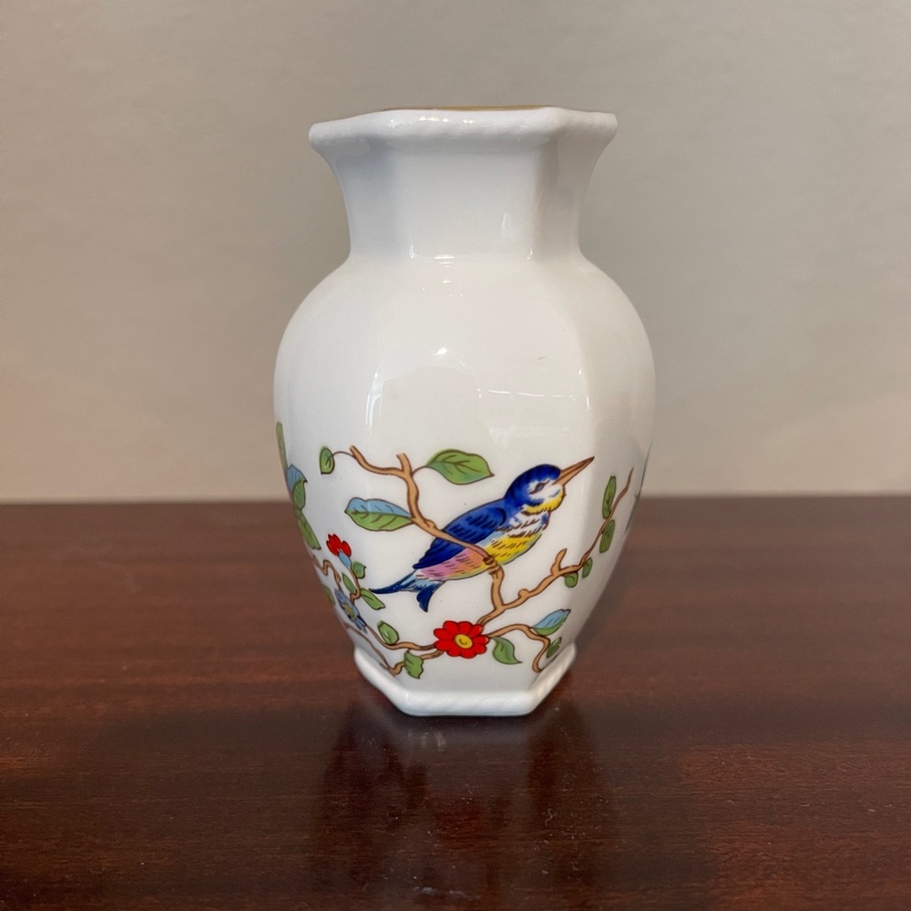 Aynsley Pembroke Pattern Vintage Floral Bud Vase